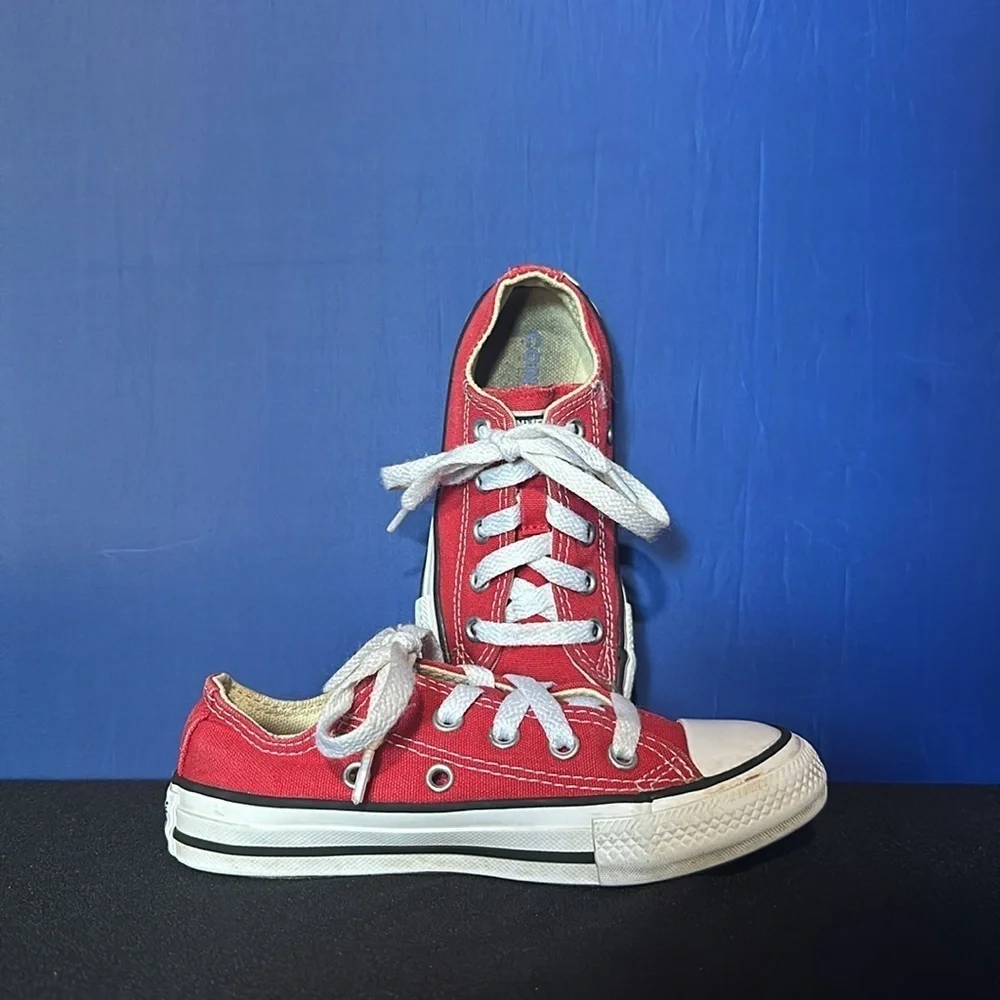 Converse Chuck Taylor All Star Red Low Top Kids Boy Girl Size  Canvas Size 1.5